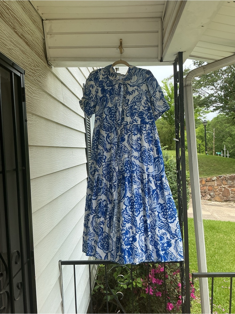 crown & ivy Blue and White Floral Maxi Dress - Picture 4 of 4